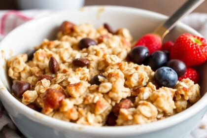 Hearty large family baked oatmeal recipe for cozy mornings.
