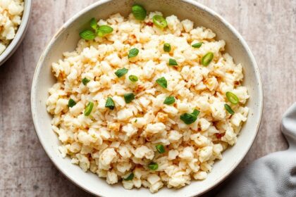 أطباق الأرز المبتكرة من بقايا الأرز.